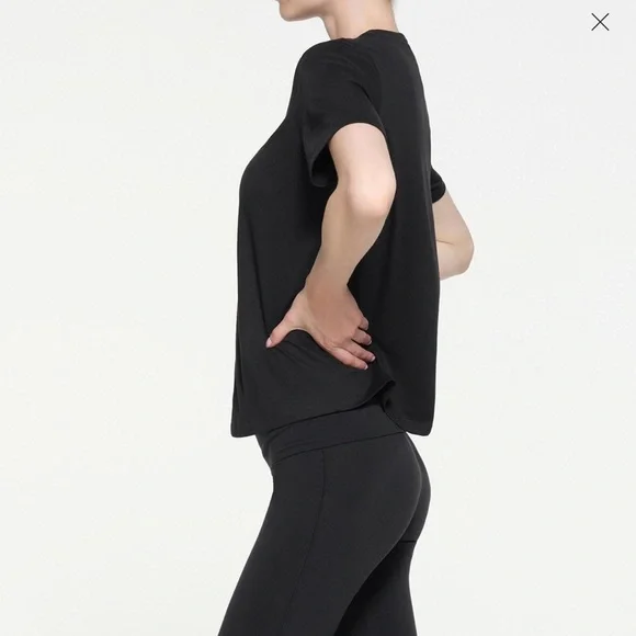 NWT SKIMS THREADBARE COTTON
CREW NECK STANDARD T-SHIRT - Picture 2 of 7